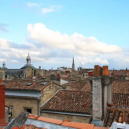 Guestready - Sunny Attic Near Grand Theatre * Bordeaux