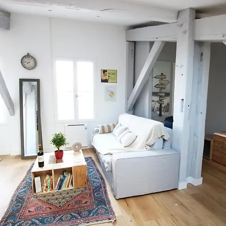 Guestready - Sunny Attic Near Grand Theatre Bordeaux